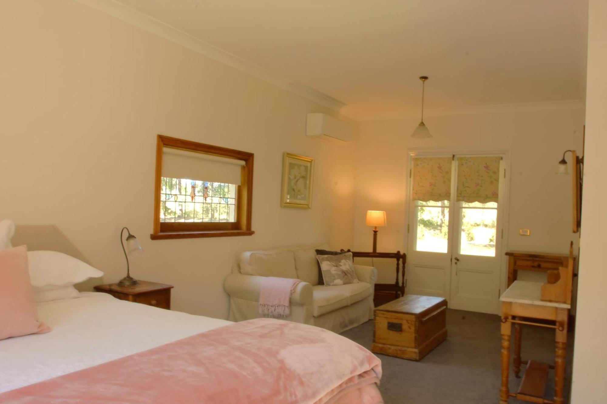 The Carriages Boutique Hotel And Vineyard Pokolbin Exterior foto